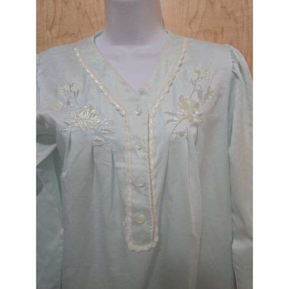 Vintage Womens Light Blue Embroidered Long Sleeve Nightgown With Lace & Button - Picture 5 of 9